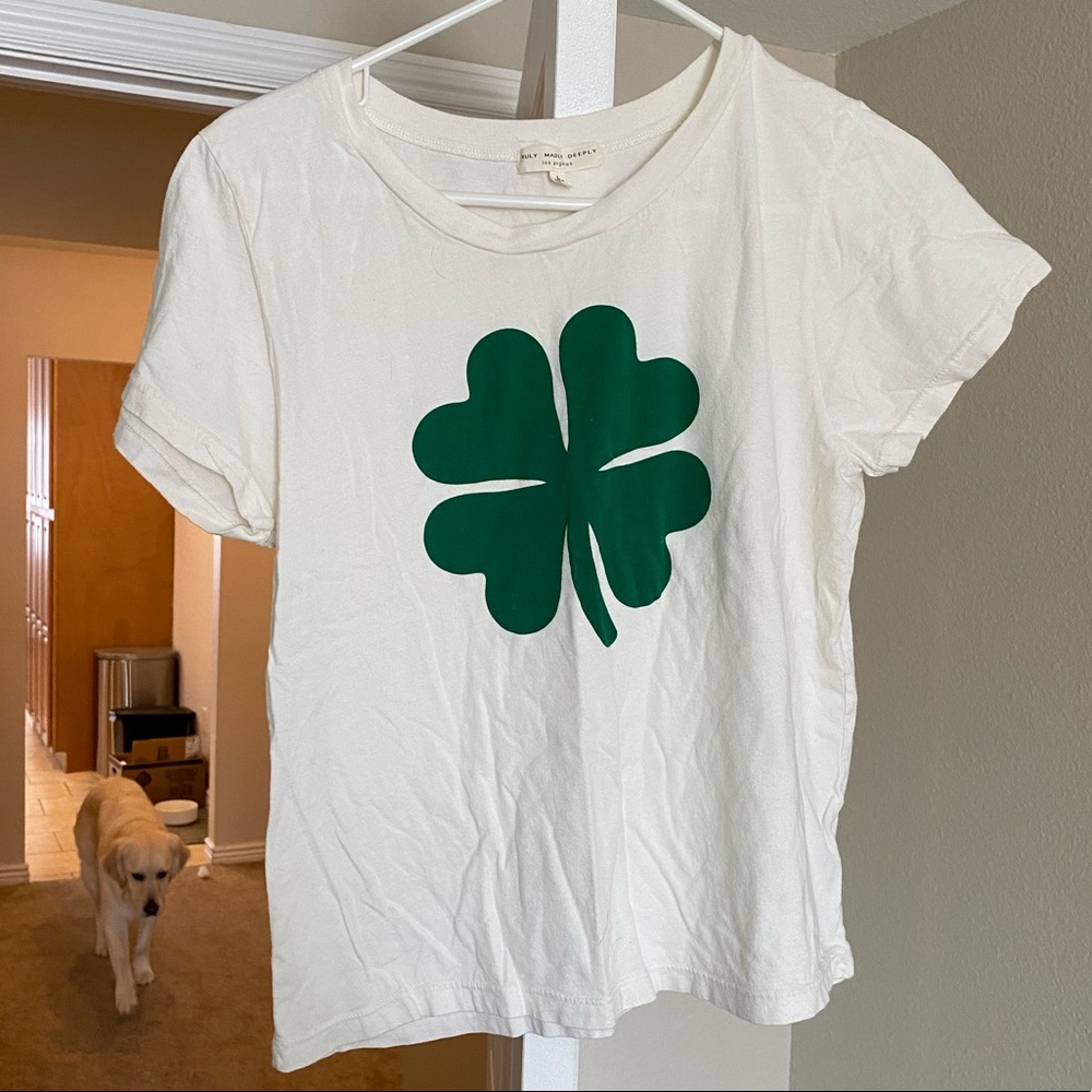 UO Baby Tee - size L - Four-Leaf Clover/St Patty’s Day